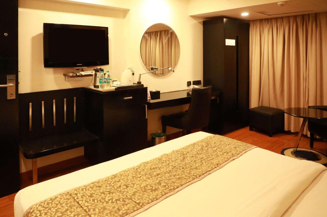 Quality Inn Bez Krishnaa Visakhapatnam Exterior photo